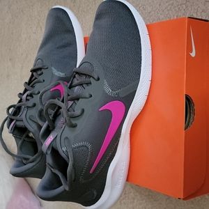 Nike shoes, size 10 women